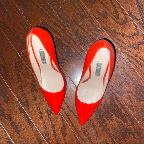 Prada Saffiano Leather Pumps - Picture 6 of 10